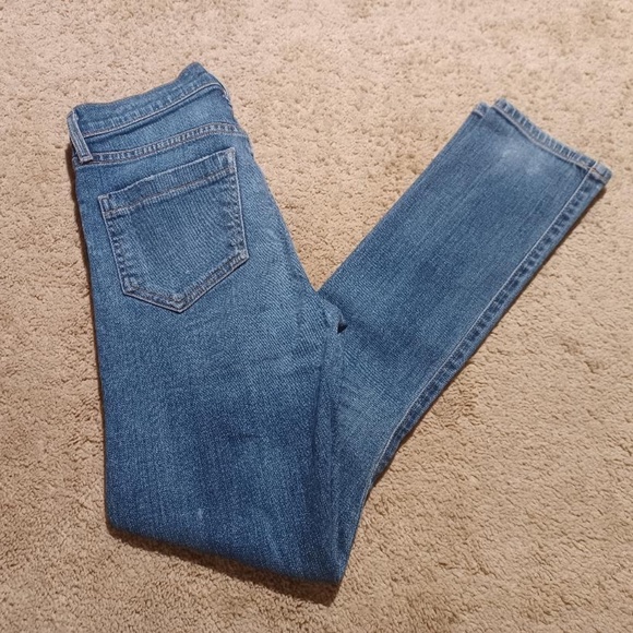 GOLDSIGN for J CREW Distressed Jenny Jeans - Picture 7 of 7
